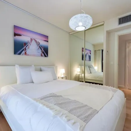 2p Au Calme, Vue Mer, Piscine Et Garage. - 2p Au Calme, Vue Mer, Piscine Et Garage. Mae-2633 Cannes