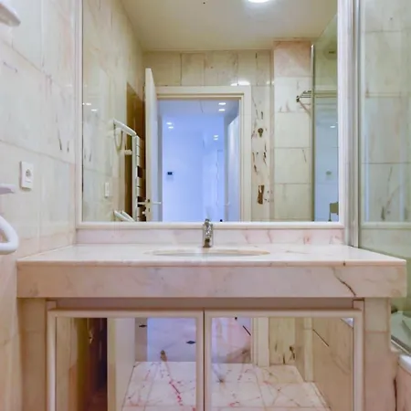 2p Au Calme, Vue Mer, Piscine Et Garage. - 2p Au Calme, Vue Mer, Piscine Et Garage. Mae-2633 *